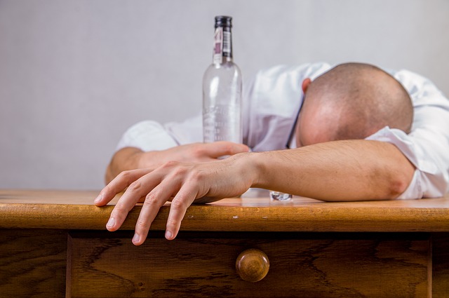 Alkohol – czy zawsze szkodzi?