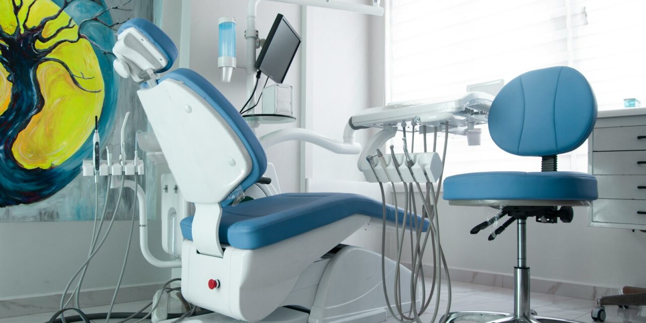Implantologia stomatologiczna: co to jest i jak może zmienić twoje życie?